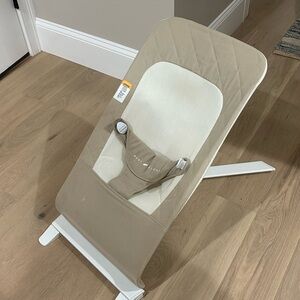 Neutral Baby Bouncer